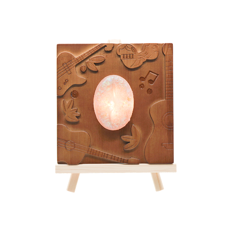 Fundo de tronco marrom escuro música em relevo madeira arte lâmpada-rima de madeira